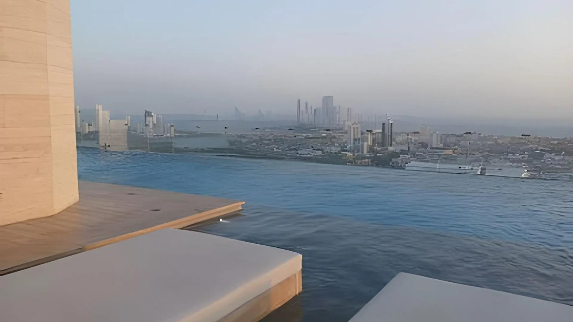 Stuning View To Walled City & Beach, King Size Bed Cartagena